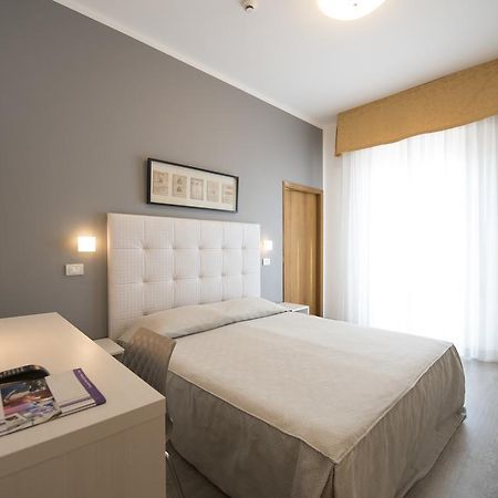 Hotel Iride & Spa 체제나티코 외부 사진
