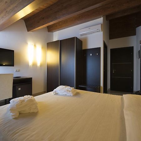 Hotel Iride & Spa 체제나티코 외부 사진