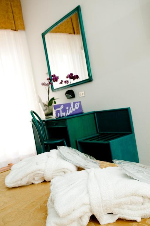 Hotel Iride & Spa 체제나티코 외부 사진