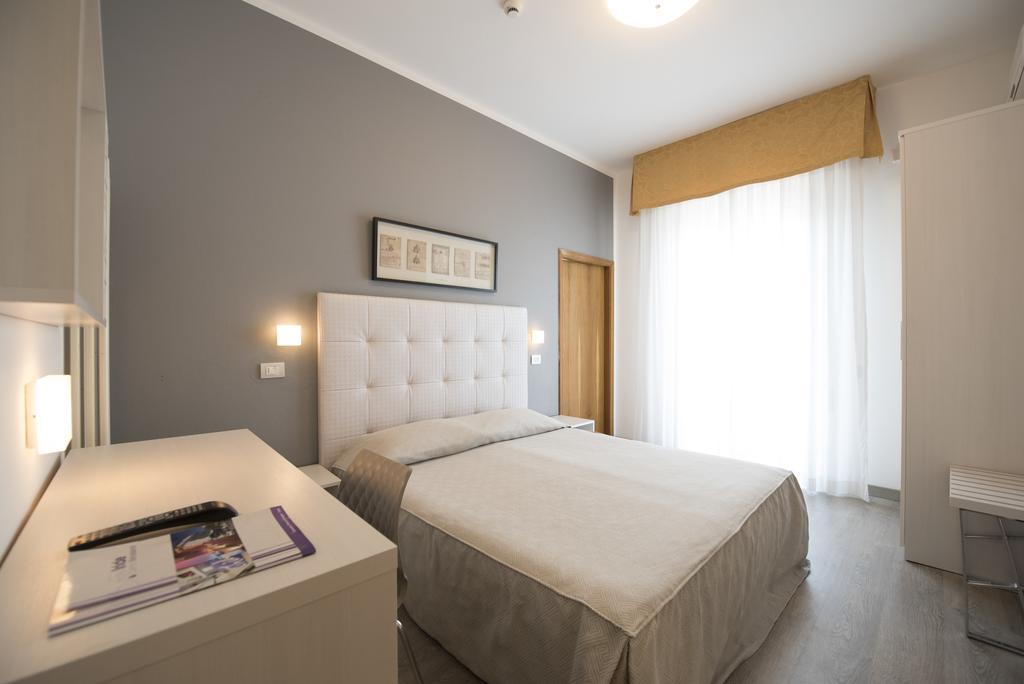 Hotel Iride & Spa 체제나티코 외부 사진